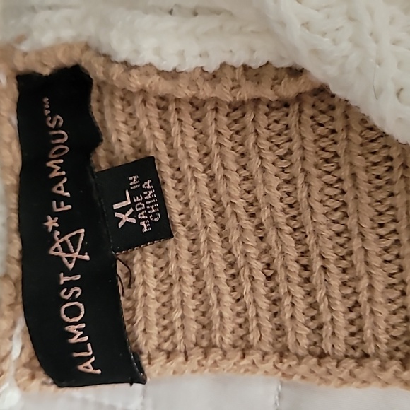 Sweater - Picture 2 of 3